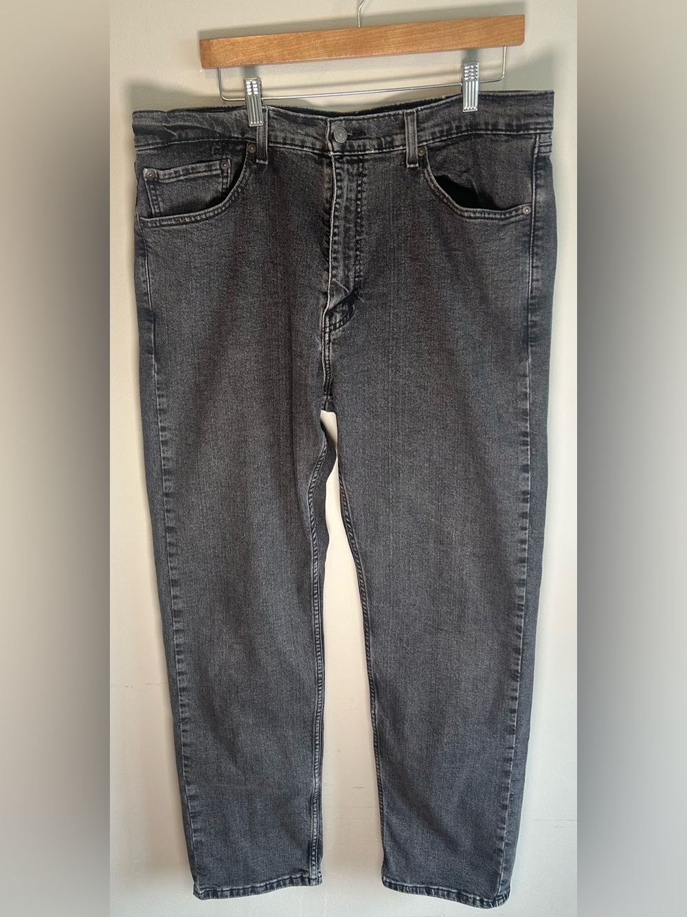 Levi's 505 Jeans Men’s 38X32 Black Regular Fit Straight Leg Faded Wash Denim